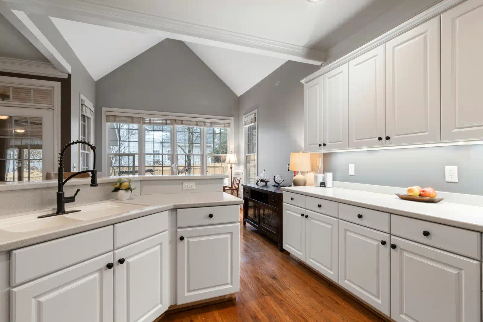Cabinet Painting in Jacksonville
